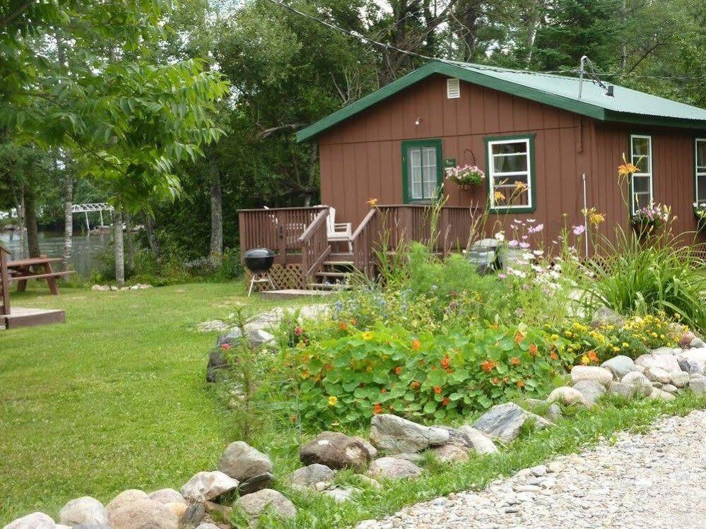 Moose Track Adventures Resort Winton Exterior photo